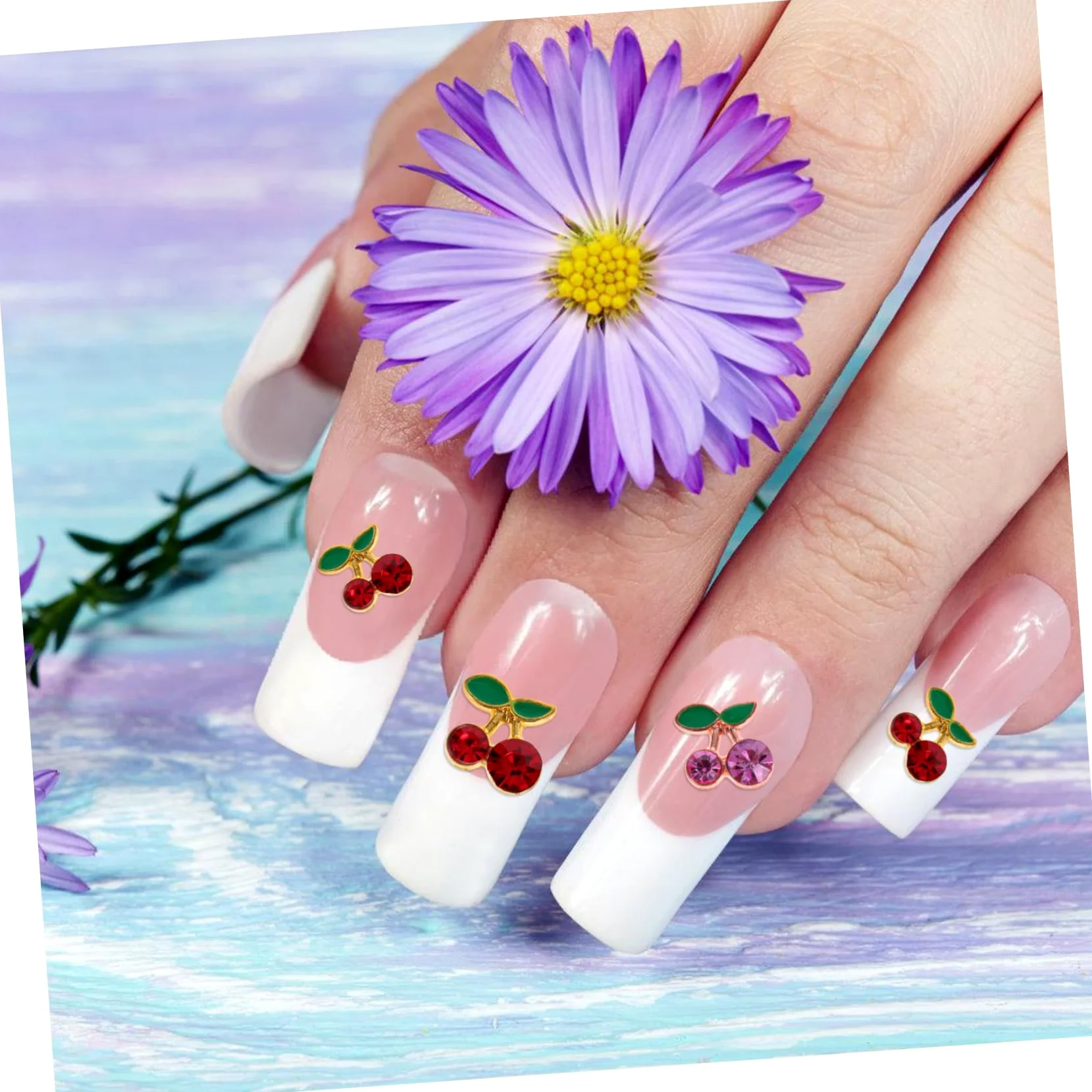 5 Set Charm Per Unghie Decorazioni Con Design Per Nail Art Per Unghie Naturali E Facili Applicare E Condividere Con Amiche 32 Pezzi*5