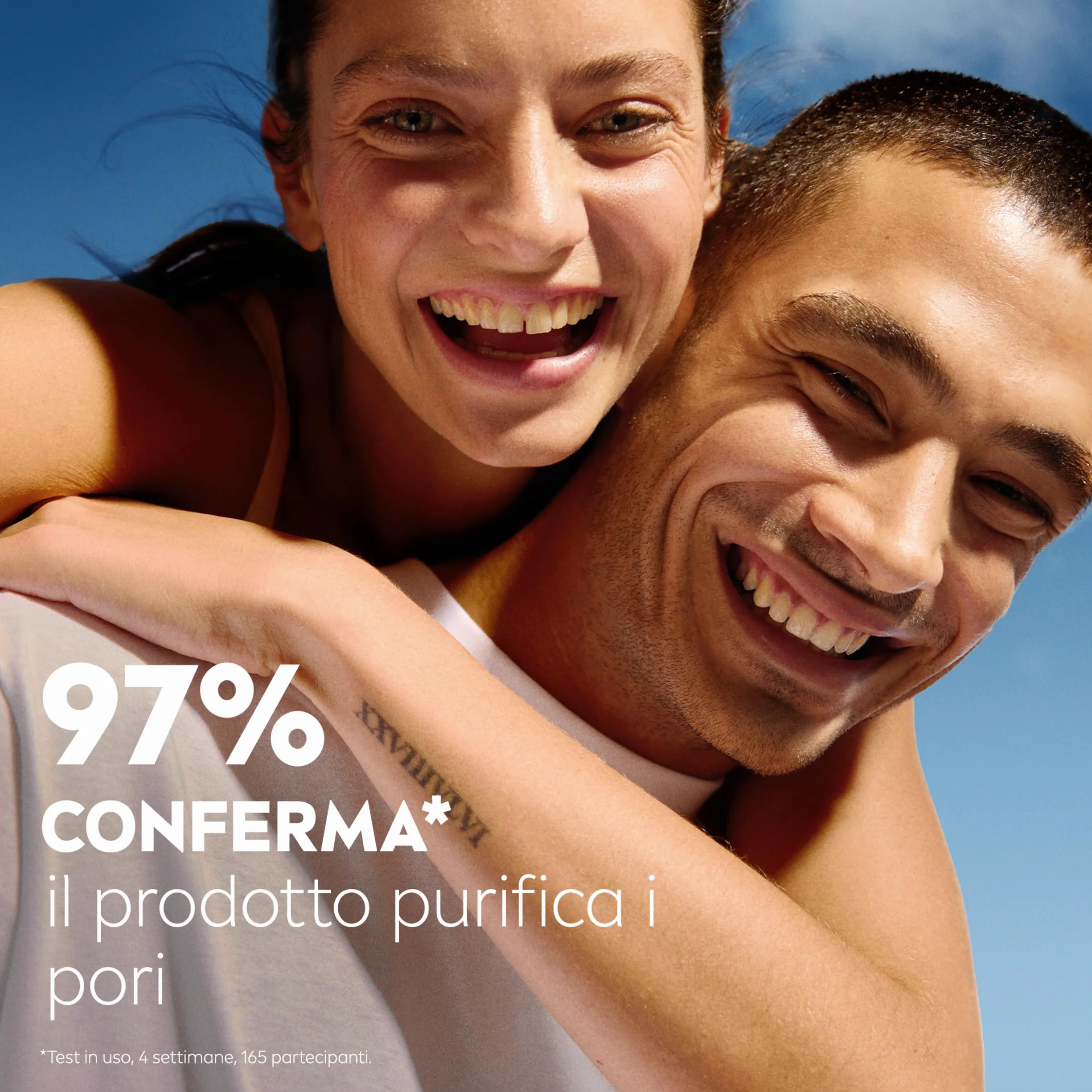 NIVEA Derma Skin Clear Scrub Viso Anti-Imperfezioni 150 ml, Scrub esfoliante per la cura della pelle grassa e mista con Acido Salicilico, Sale Marino e Niacinamide, Esfoliante viso e corpo purificante