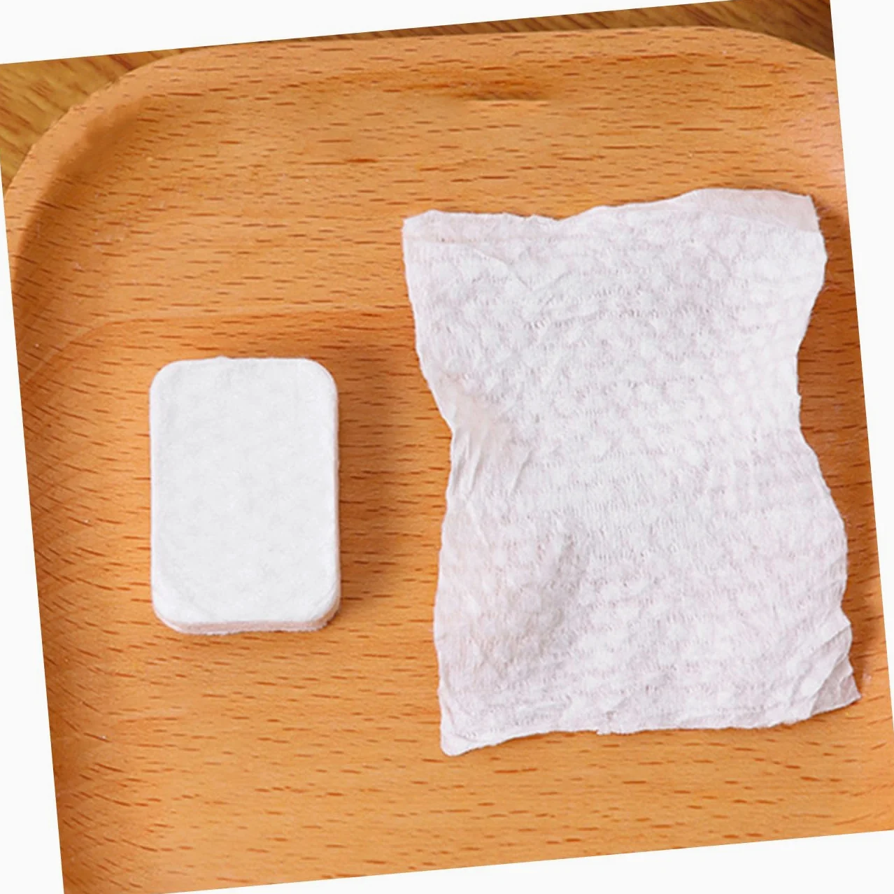 Dischetti Struccanti Compressi Esfoliazione Delicata Non Tessuto Bianco in'unica Confezione e Rimozione Olio 50 Pezzi per Pulizia Viso per Donne
