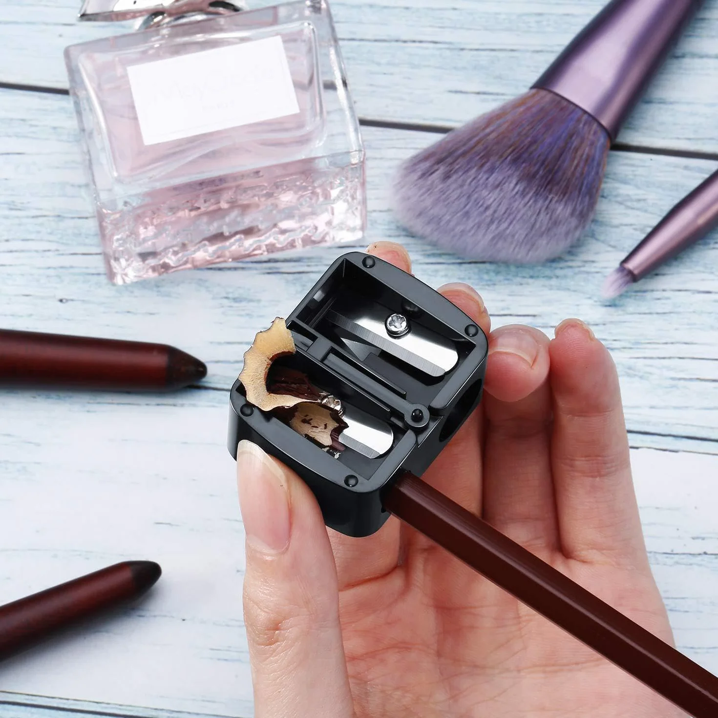 Temperamatite per Trucco a Doppio Foro, Lama Affilata Anti-Rottura per Ciglia, Matita Labbra, Eyeliner e Ombretto