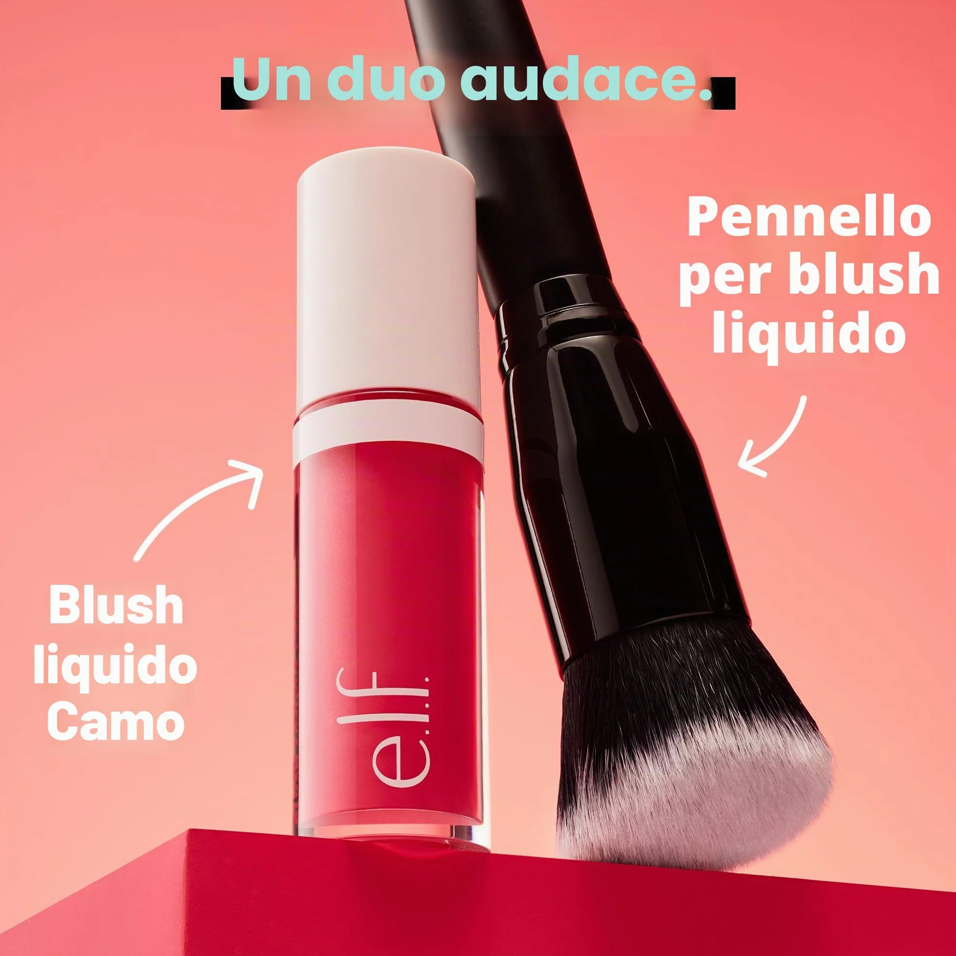e.l.f. Camo Liquid Blush Brush, pennello da blush ad angolo, ideale per applicare e sfumare i colori sulle guance, setole dense e morbide, prodotto vegano e non testato sugli animali