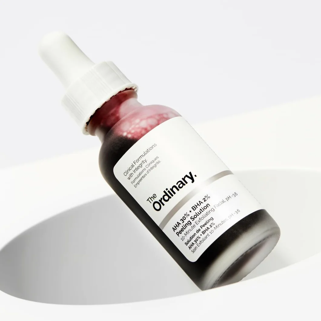 The Ordinary AHA 30% + BHA 2% Peeling Solution, Soluzione alfa-idrossiacidi e beta-idrossiacidi, Esfoliante avanzato per una pelle più luminosa, 30ml