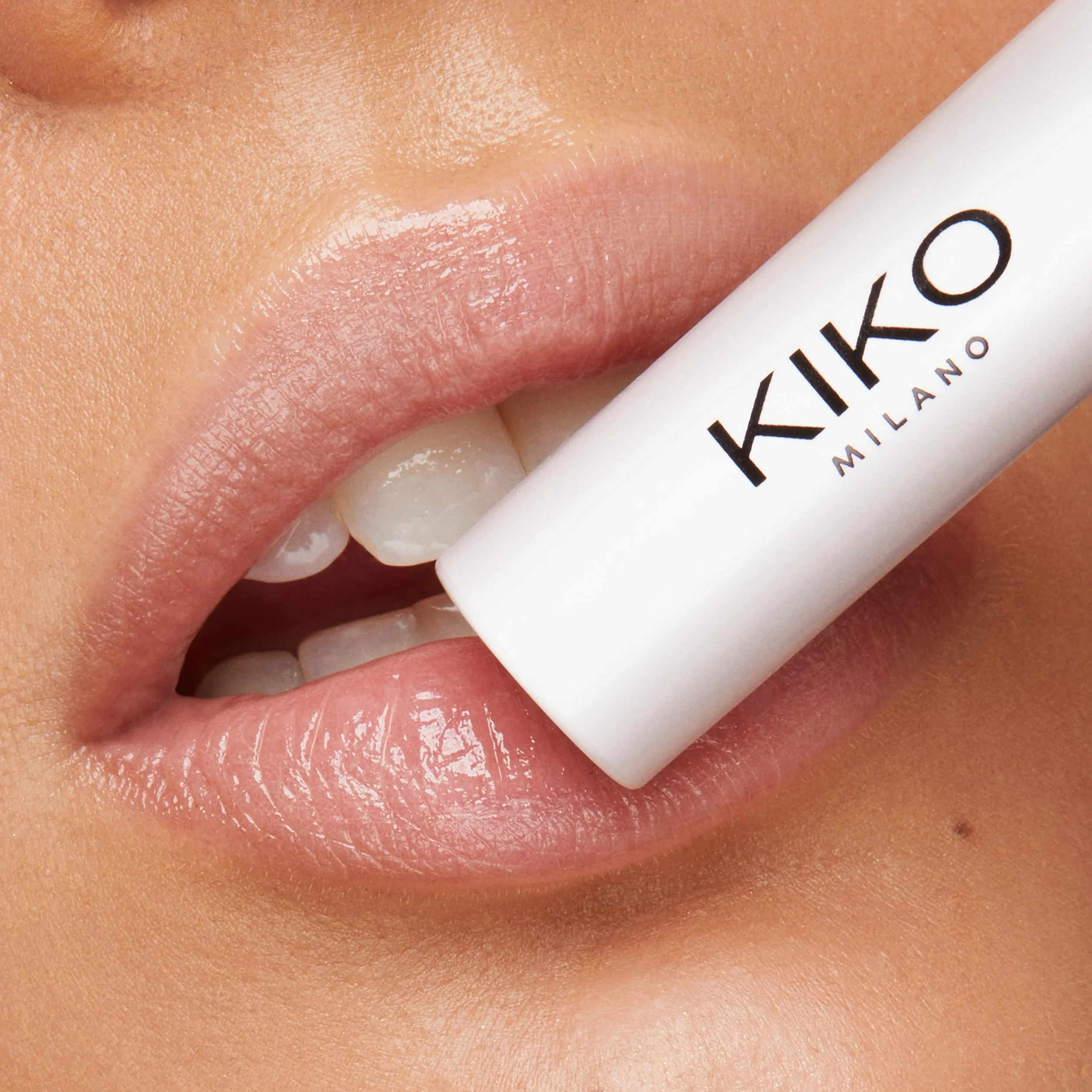 KIKO Milano Lip Volume Stylo 02 Balsamo Labbra Idratante Effetto Volumizzante