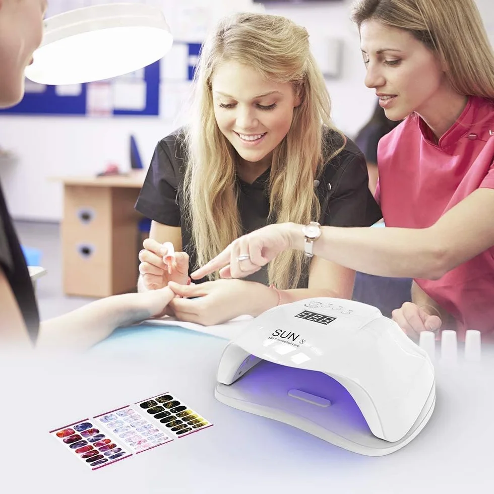 SQUADO Lampada UV LED per Unghie, 54W, Display Digitale, 4 Timer, Lampada Unghie Professionale per Manicure e Pedicure, Sensore Automatico, Bianco