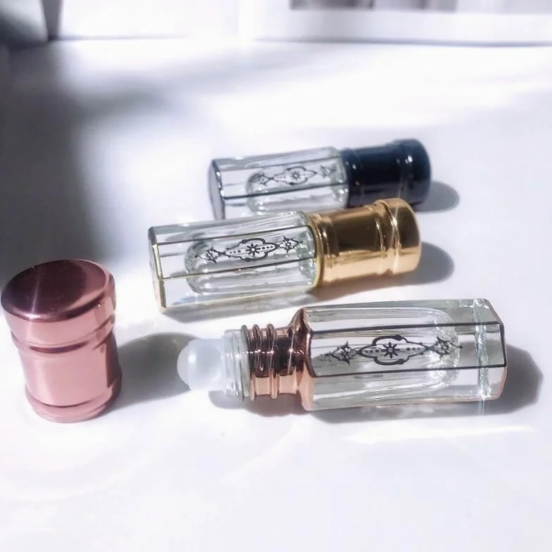 Mini Bottiglie di Profumo da Viaggio, Atomizzatore di Profumo Mini Rotolo di Profumo su Bottiglia 3ml Contenitore Semplice Vuoto Portatile Bottiglia di Olio Essenziale in Vetro Placcato Oro Ricaricabi