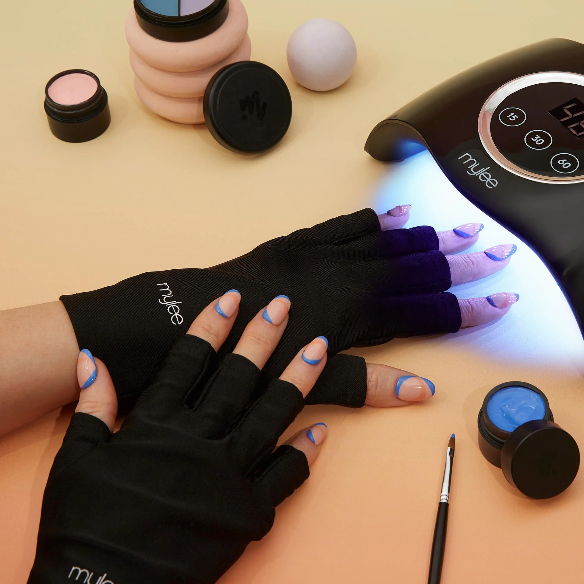 Mylee Guanti Protezione Raggi UV per Manicure Gel, 2x Guanti Neri Senza Dita per Smalto Semipermanente con Protezione UV UPF 50+, per Proteggere la Pelle Durante Manicure in Gel con Lampada per Unghie