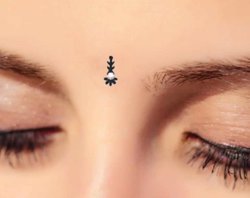 KULIA® Bindi neri di design (adesivi/tattoo) – Stile Tikka, forma allungata a puntini Accessori di bellezza per viso e sposa, ideali per Puja Gemme e gioielli per il viso in varie forme e dimensioni
