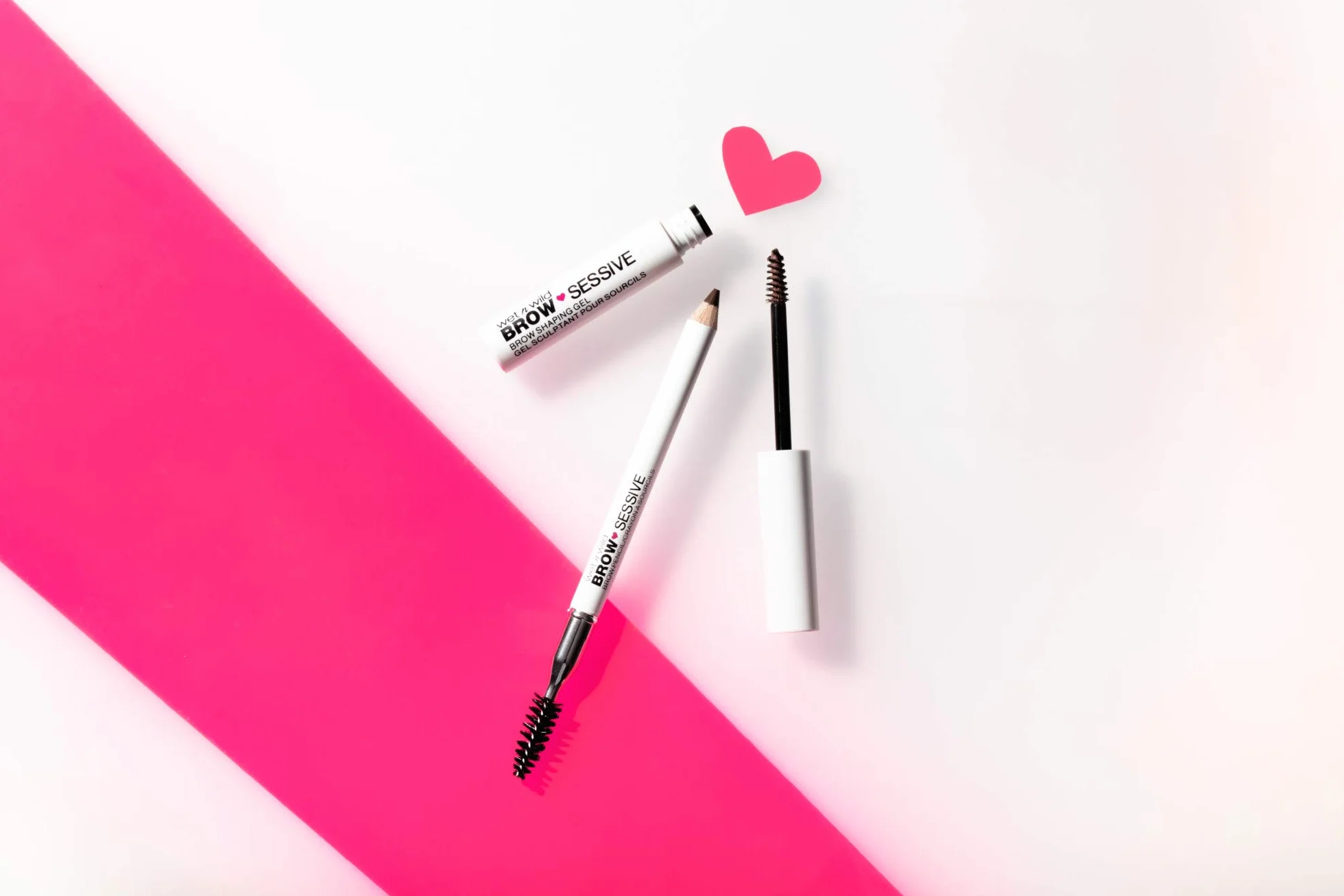 Wet n Wild, Matita Brow-Sessive, Matita a Doppia Punta con Pettinino per Sopracciglia Sottili e Spesse, Formula Naturale, Definizione del Colore Progressiva, Castano Scuro