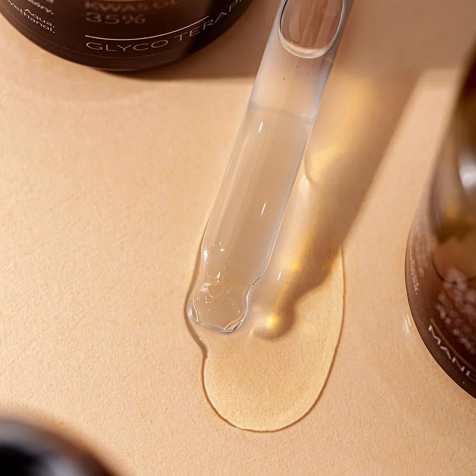 Apis MANDELIC TERAPIS Acido mandelico 40% - 30 ml - Azione antibatterica, esfolia l’epidermide morta, lenisce le infiammazioni della pelle a tendenza acneica, schiarisce le iperpigmentazioni