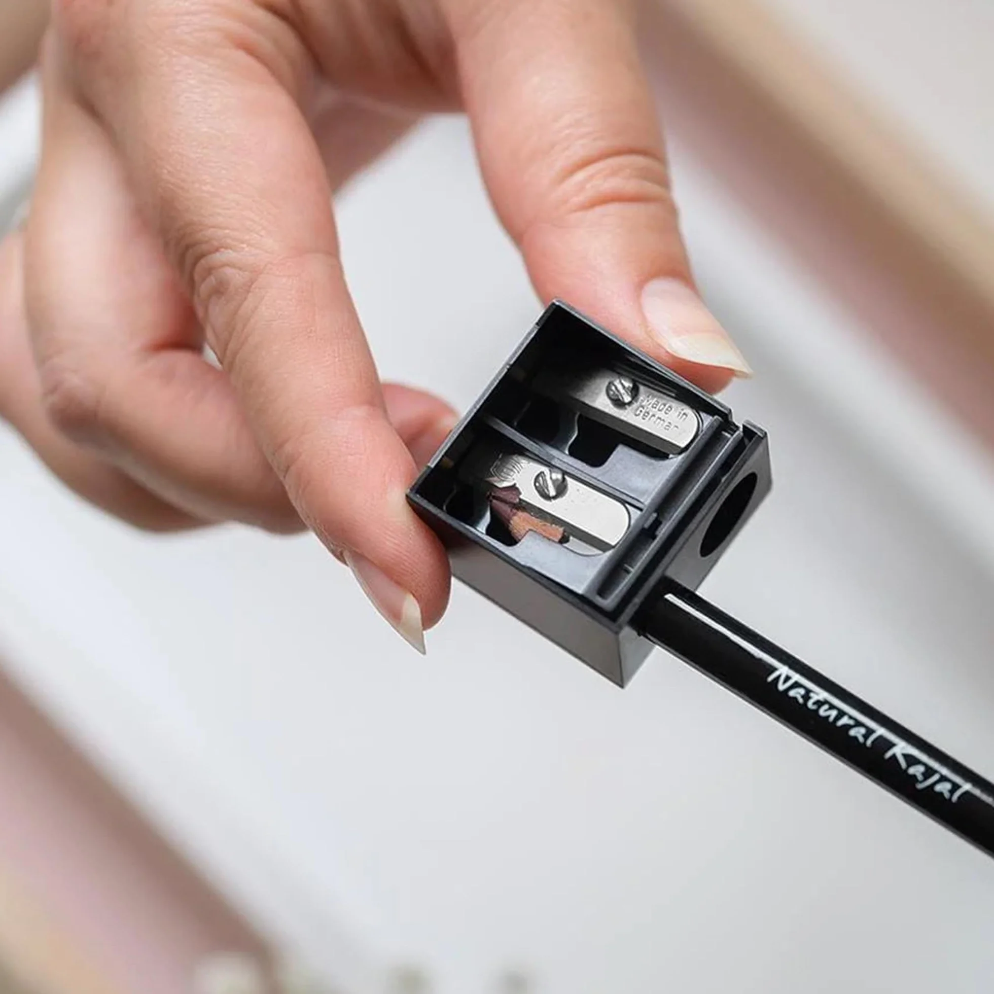 Benecos temperino doppio per matite cosmetiche con spatola di pulizia integrata