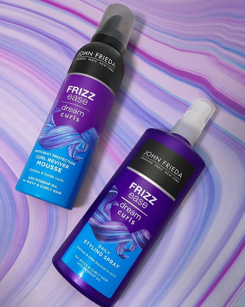 JOHN FRIEDA Frizz-Ease Espuma Rizos Revitalizados 200 Ml per chi cerca qualità e praticità, per uso pratico e risultati affidabili, 200 ml