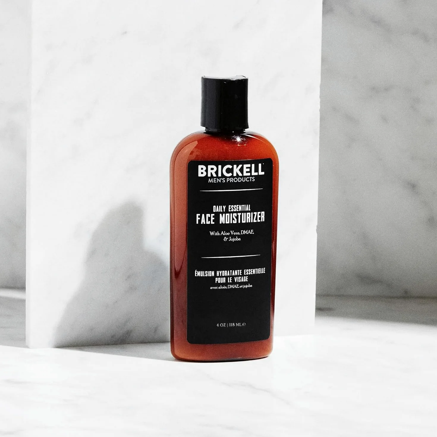 Brickell Men's Products Crema Idratante Viso Essenziale Quotidiana per Uomo - Lozione Viso Naturale ed Organica, 118 ml, Profumato
