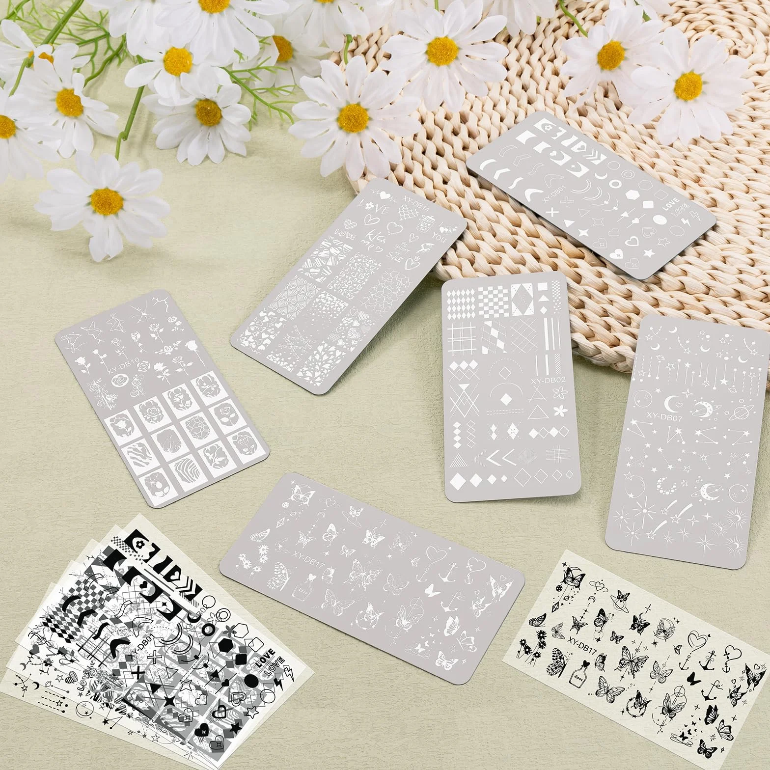 MWOOT 6 PCS Stamping Nail Art, Linee Geometria Fiore Cuore Farfalla Stencil Unghie Nail Art, Unghie Piastre French Manicure Nail Piastra, Unghie Timbro Scraper Piatti Templates per Decorazione Unghie