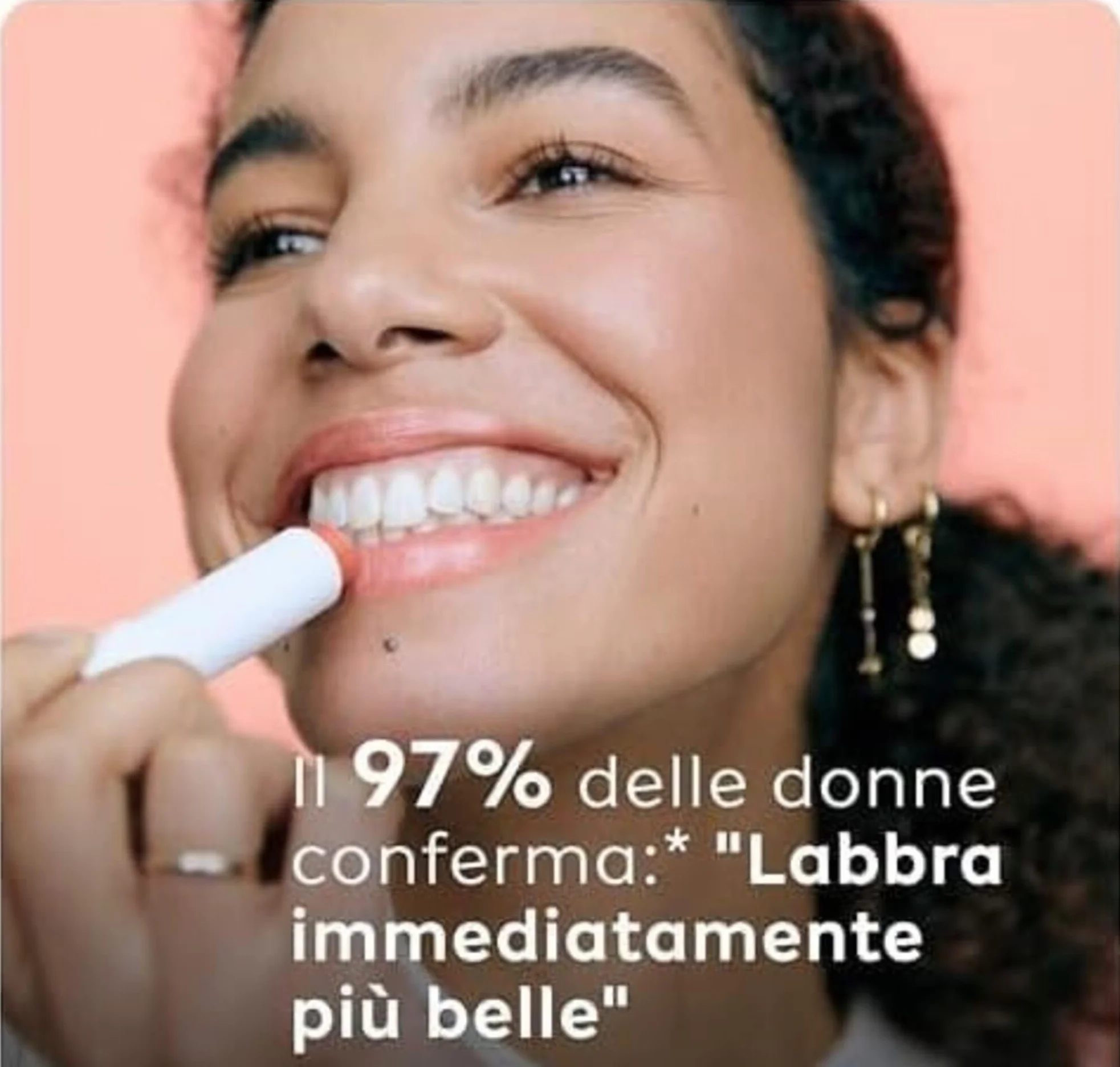 Labello Peach Shine Burrocacao Labbra 4.8 g, Balsamo Labbra Colorato All'Aroma Di Pesca, Lip Balm Idratante 24H Con Burro Di Karité E Ingredienti Naturali, Con Pigmenti Colorati