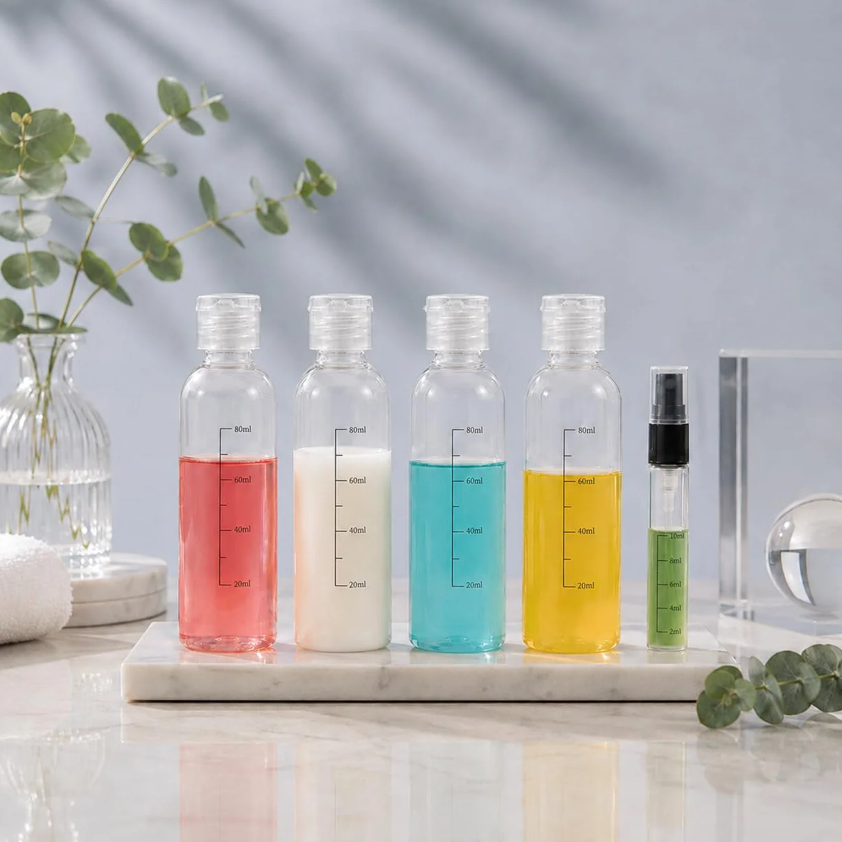 Bottiglie da viaggio 100ml,5 PCS flaconi da viaggio vuoti trasparenti per aereo,Kit Contenitori Viaggio Liquidi in plastica, flacone trasparente per shampo ，lozione， tonico viso, gel,Olio solare