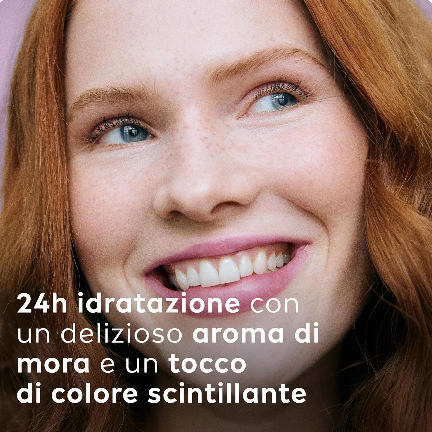 Labello Blackberry Shine Burrocacao Labbra 4.8 g Balsamo Colorato All'Aroma Di More Idratante 24H