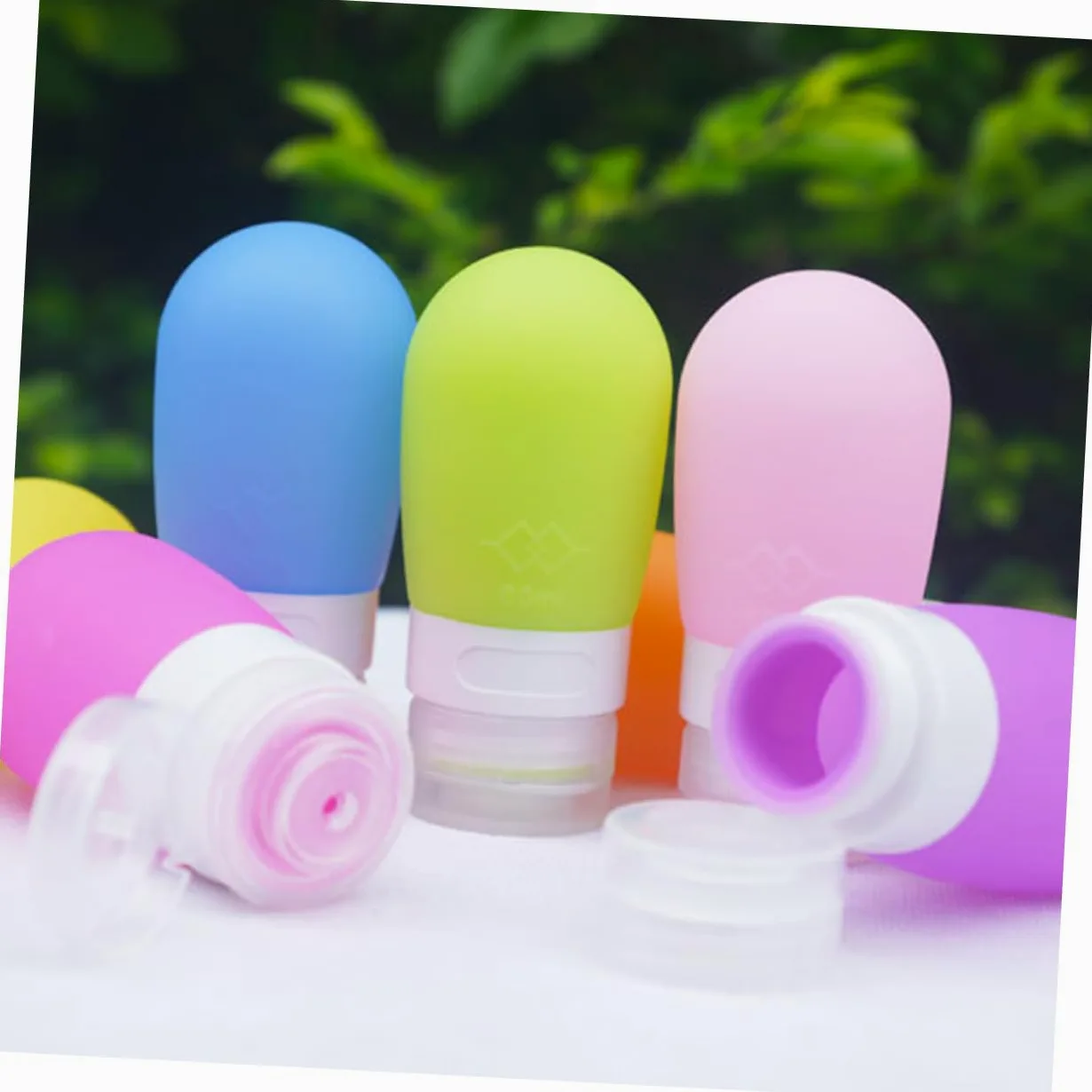 MAGICLULU 2 Set di Flaconi in Silicone Riutilizzabili Dispenser per Gel Contenitori a Tenuta Stagna per Articoli da Toeletta Flaconi per Shampoo Barattoli per Lozione 8 Pezzi*2