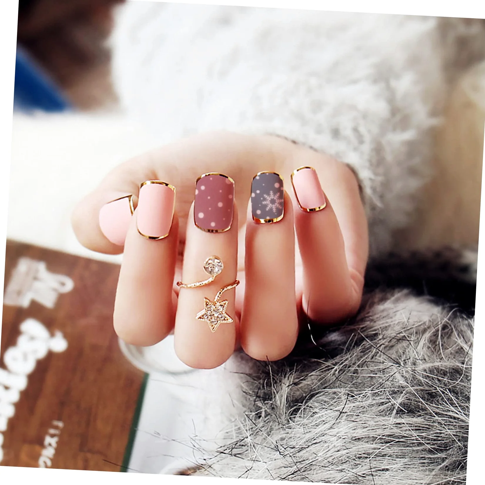 Healeved 24fogli Adesivi Per Unghie Natalizi Di Wraps Decorativi Per Unghie Design Festivo Per Nail Art Perfetti Per Natale e Feste Facili Da Applicare e Rimuovere
