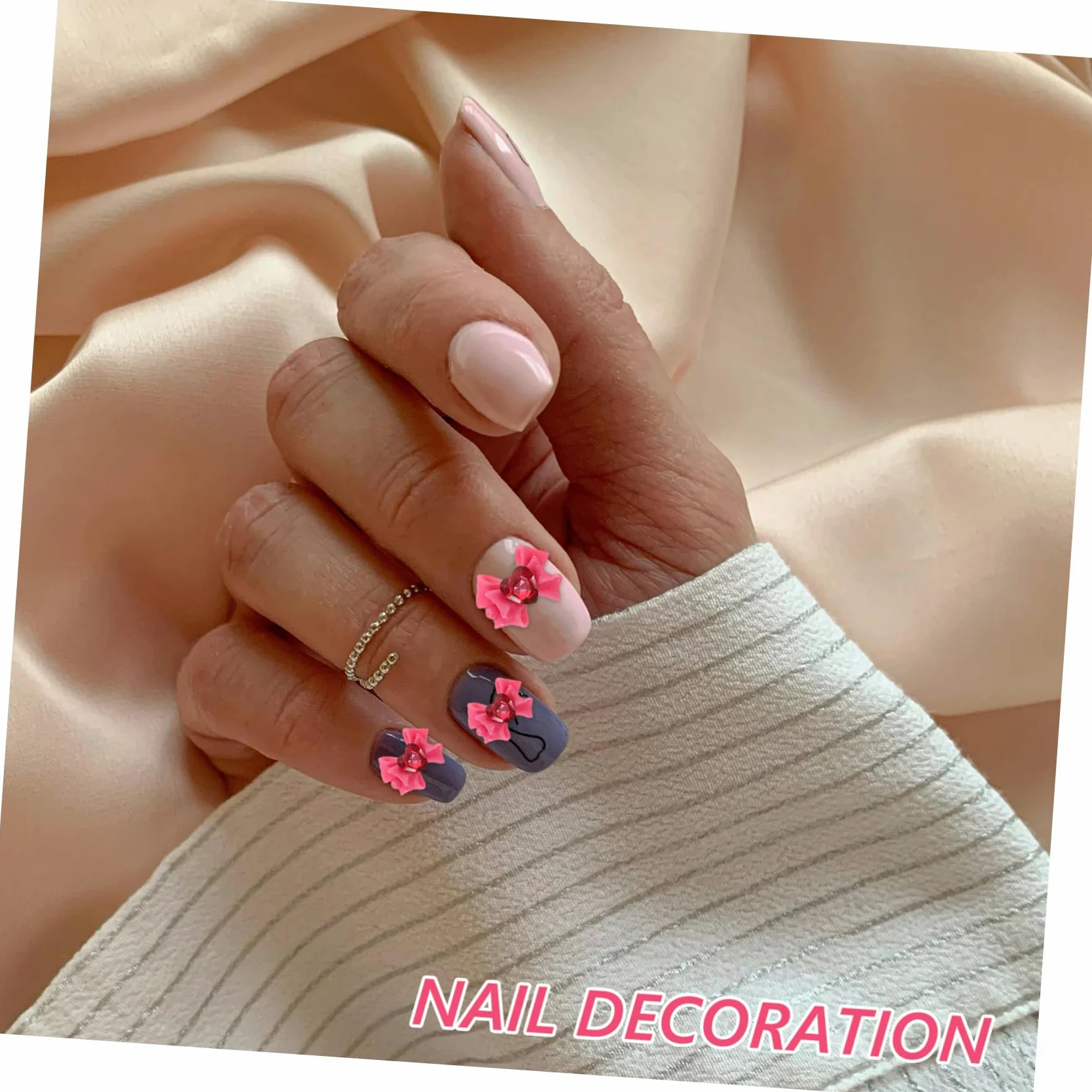 SHERCHPRY 4 Set Accessori Per Chiodi Rosa Ciondoli Per Unghie Con Strass 3d Gioielli Per Unghie Decorazione Di Nail Art Ciondolo Guidato Carino Cristallo Di 40 Pezzi*4