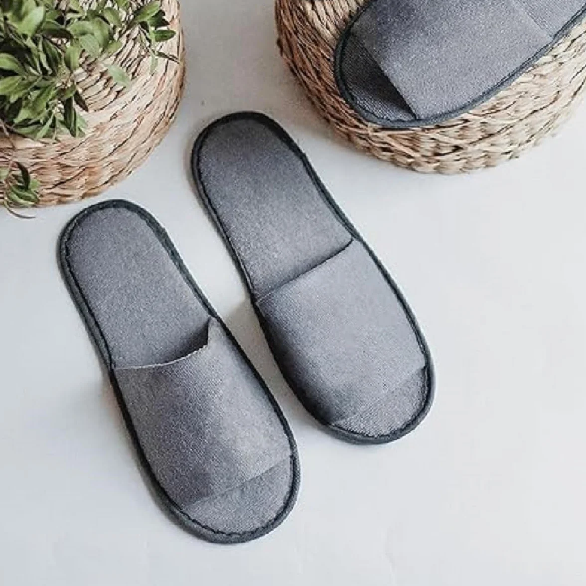 Pantofole Hotel Ciabattine Spa Morbide Punta Chiusa Antiscivolo Pile Corallo Unisex Portatili 4 Paia