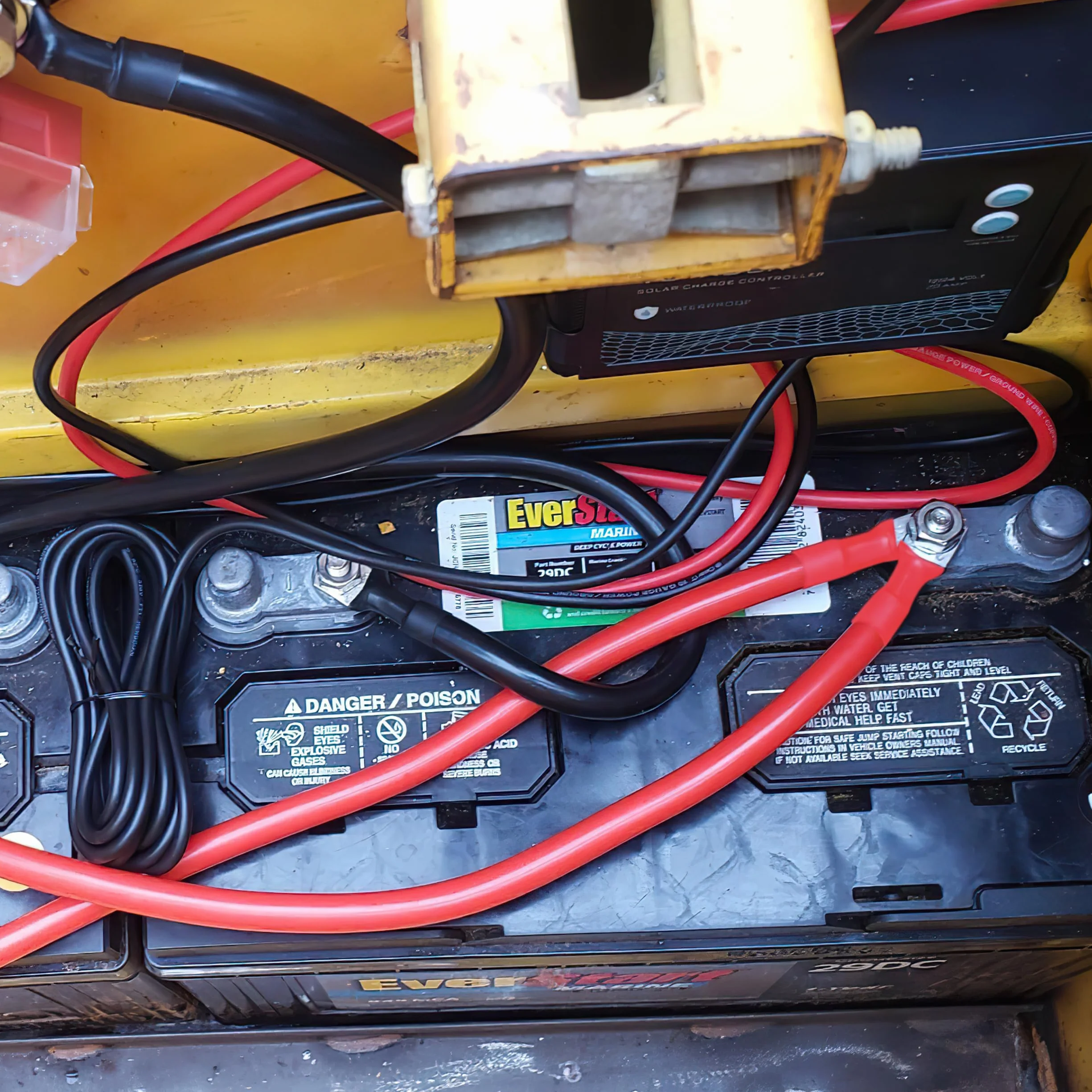 Cavi Batteria Auto 50cm 35mm² 2AWG 12V con Capicorda M8 per Camion Moto Marina Solare Nero e Rosso