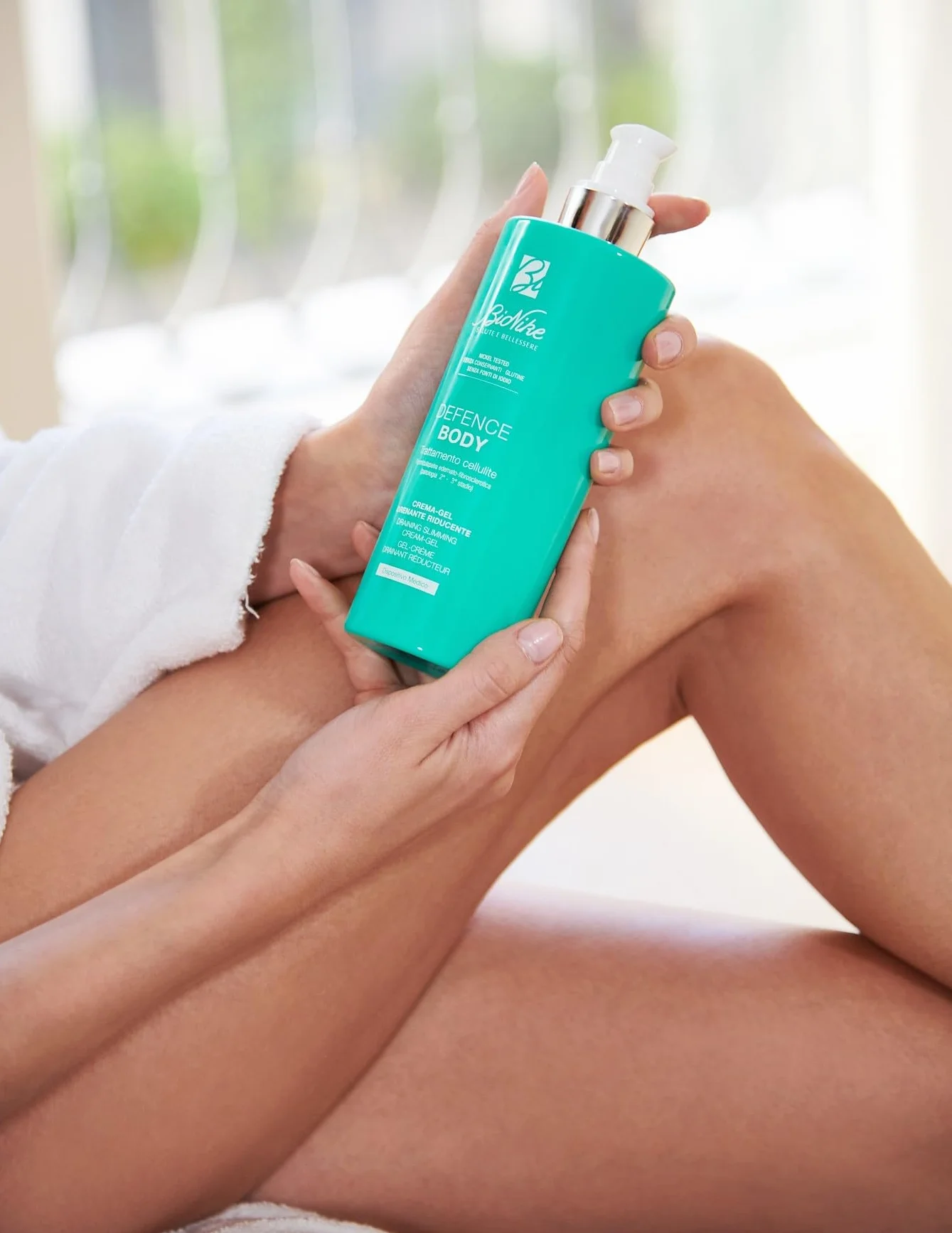 Bionike Defence Body Crema-Gel Anti-cellulite Azione Drenante Riducente per Pelli Sensibili Effetto Freddo 200ml