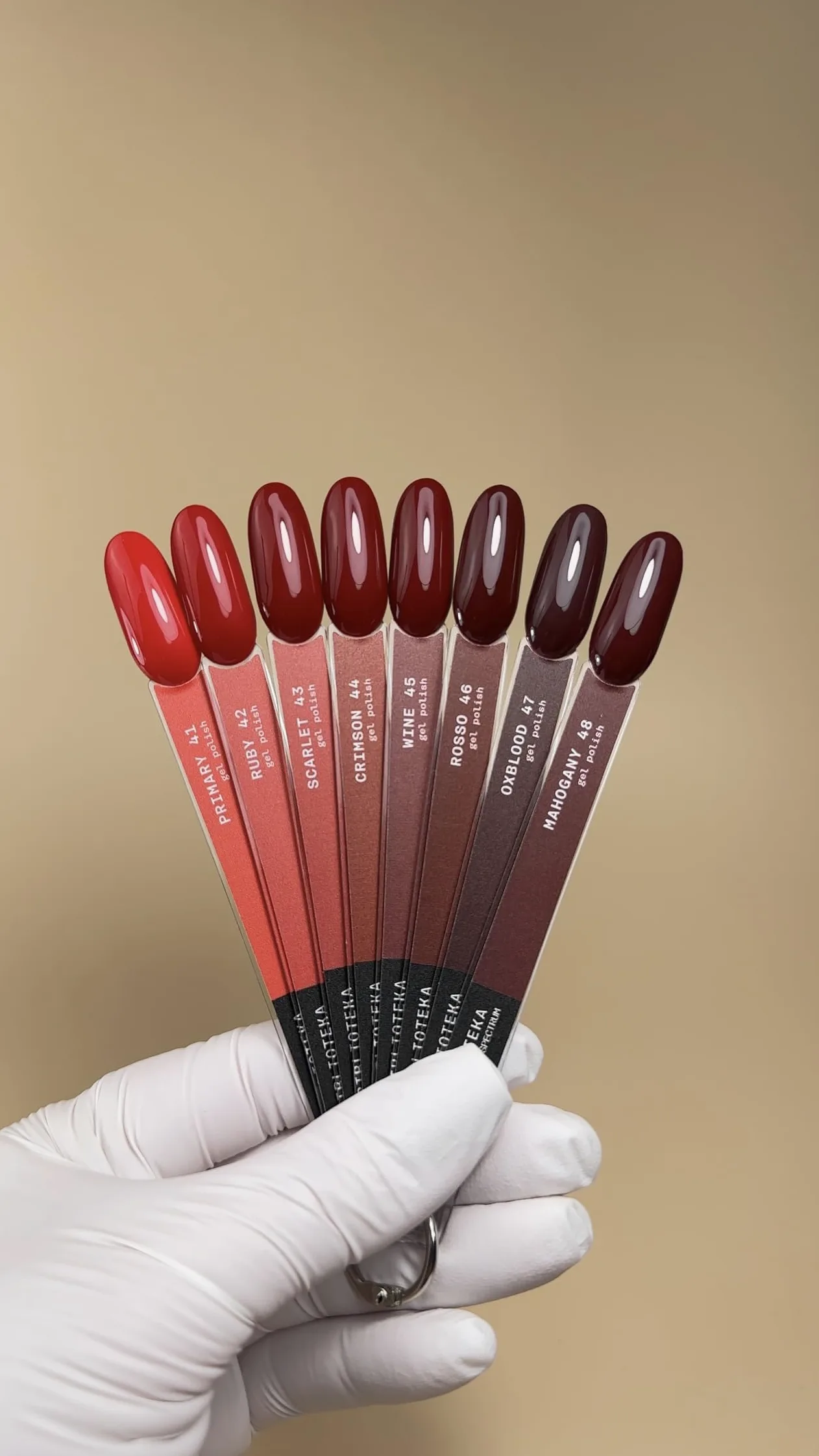 BIBLIOTEKA Collezione RED ESPECTRUM - Set di 8 smalti semipermanenti di tonalità rosse da 10 ml, facili da autolivellare, copertura uniforme, colori classici rossi caldi, profondi, vino, bordeaux e