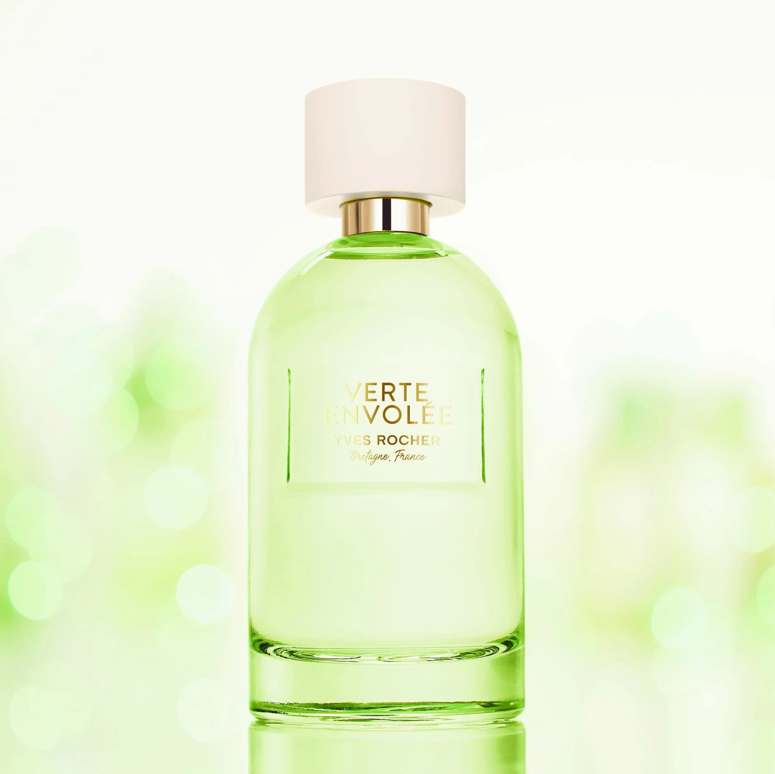 Yves Rocher PLEINES NATURES Eau de Parfum Verte Envolée Vaporizzatore 100ml | Profumo per Donna agrumato tè con limone, rosa e tè nero – Idea regalo - 92% origine naturale - Fabbricato in Francia