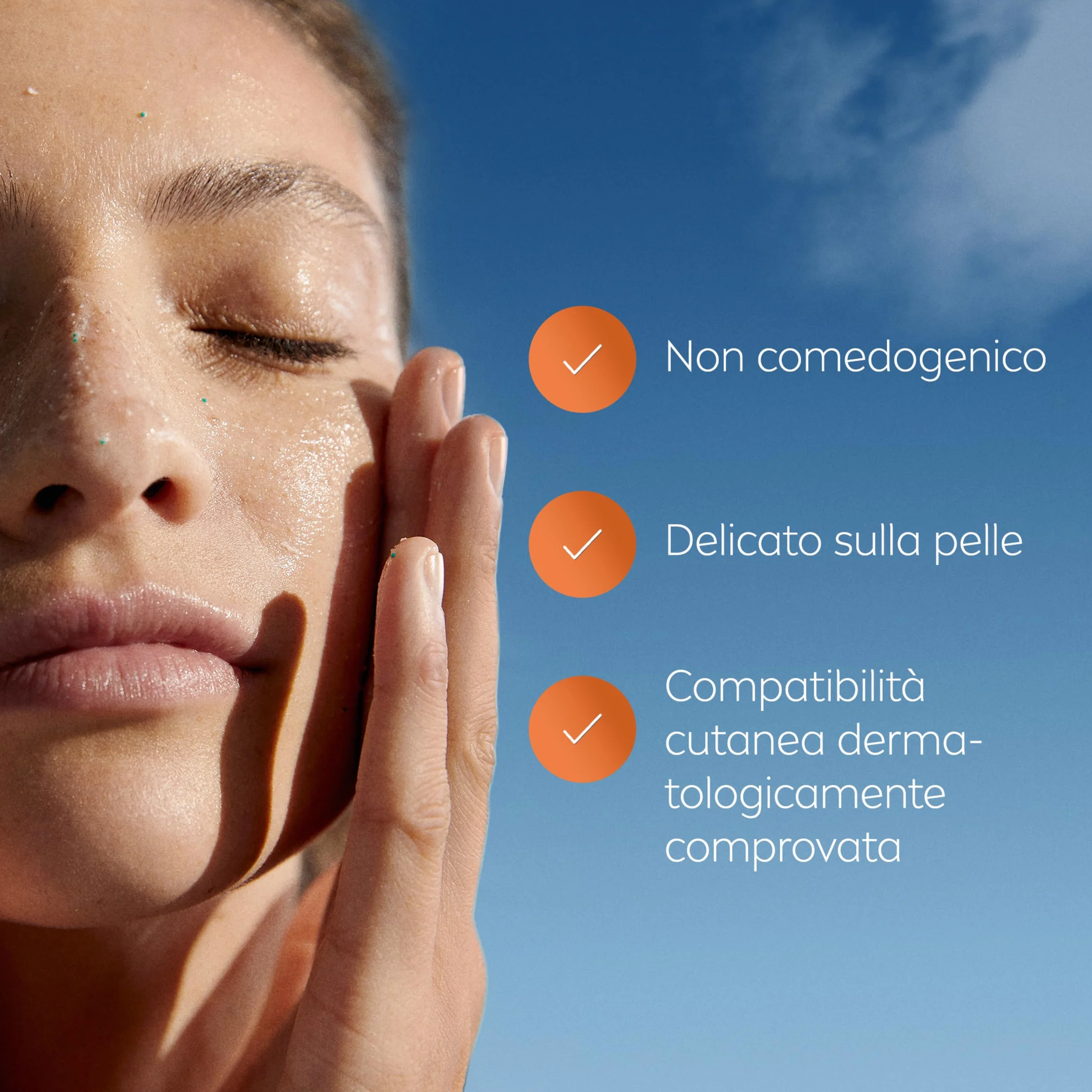 NIVEA Derma Skin Clear Scrub Viso Anti-Imperfezioni 150 ml, Scrub esfoliante per la cura della pelle grassa e mista con Acido Salicilico, Sale Marino e Niacinamide, Esfoliante viso e corpo purificante