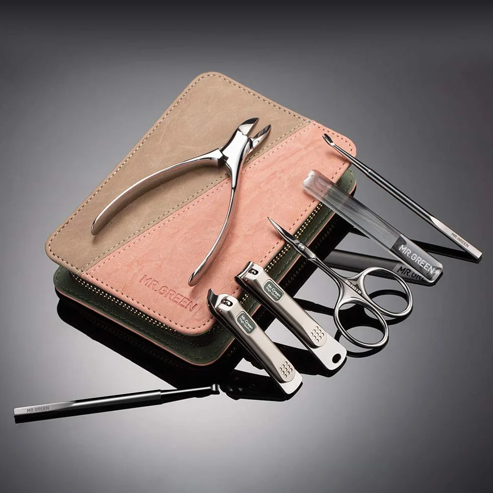 Tagliaunghie Set Professionale 7 in 1 Manicure Pedicure con Custodia da Viaggio in Pelle Grooming Kit