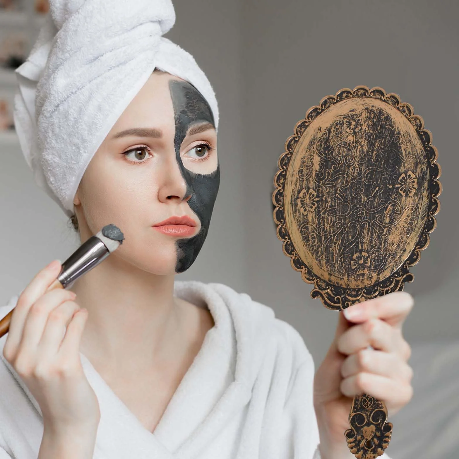 Specchio a Mano Vintage, Specchio Tascabile con Manico, Retrò Motivo Maniglia Specchio, Specchio a Mano Ovale Piccolo in Bronzo per il Trucco per Donne, Ragazze, Viaggi, Casa, Ufficio, Uso