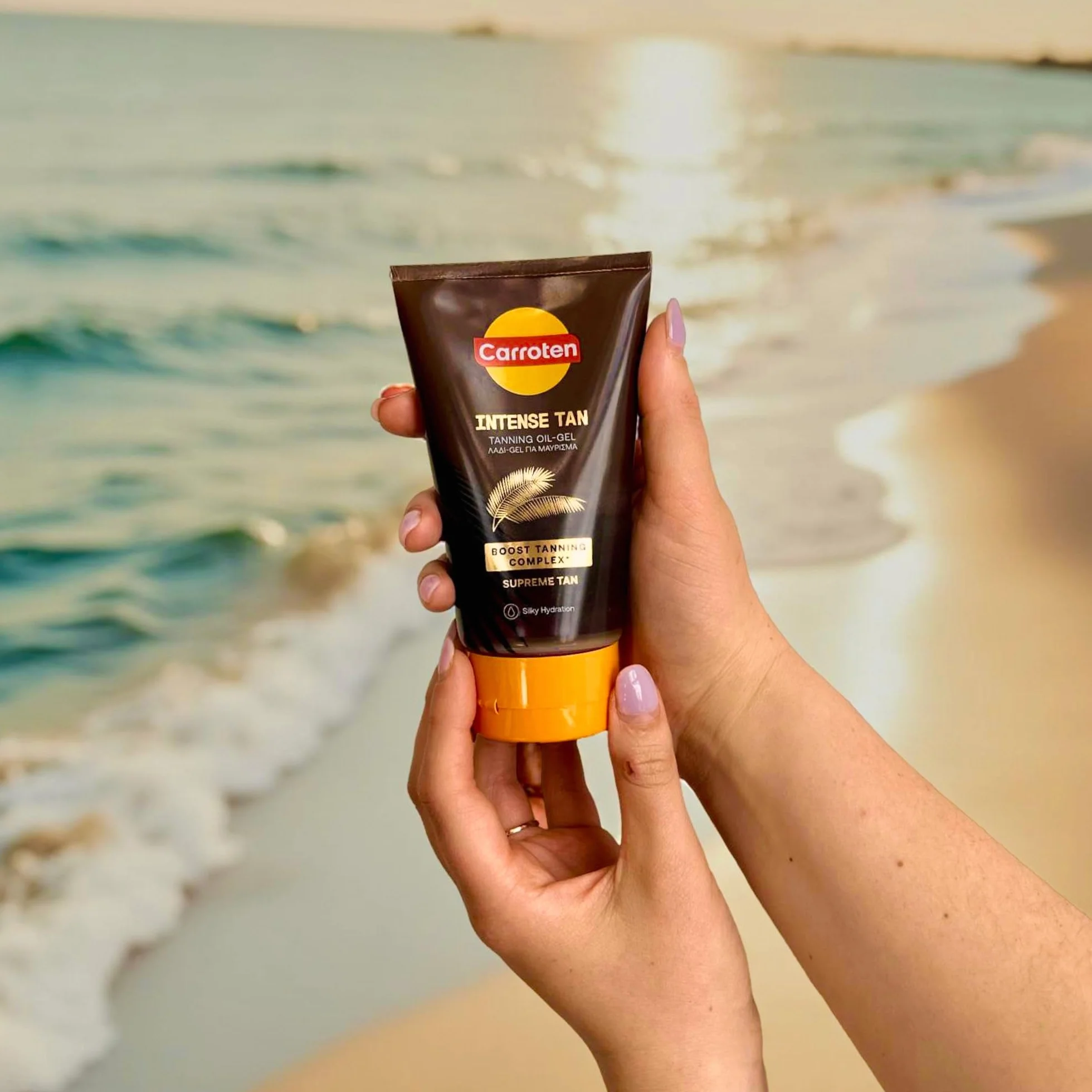 Carroten Olio Gel Abbronzante Intensivo 150 ml con Olio di Cocco e Vitamine A ed E