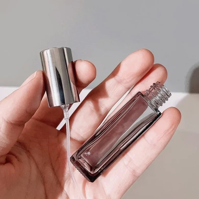 Mini Bottiglie di Profumo da Viaggio, Atomizzatore di Profumo 2 Pezzi Flacone Spray di Profumo 5ml 9ml Atomizzatore di Vetro Vuoto Portatile Fiala di Campione Bottiglia Ricaricabile da Viaggio Ricaric