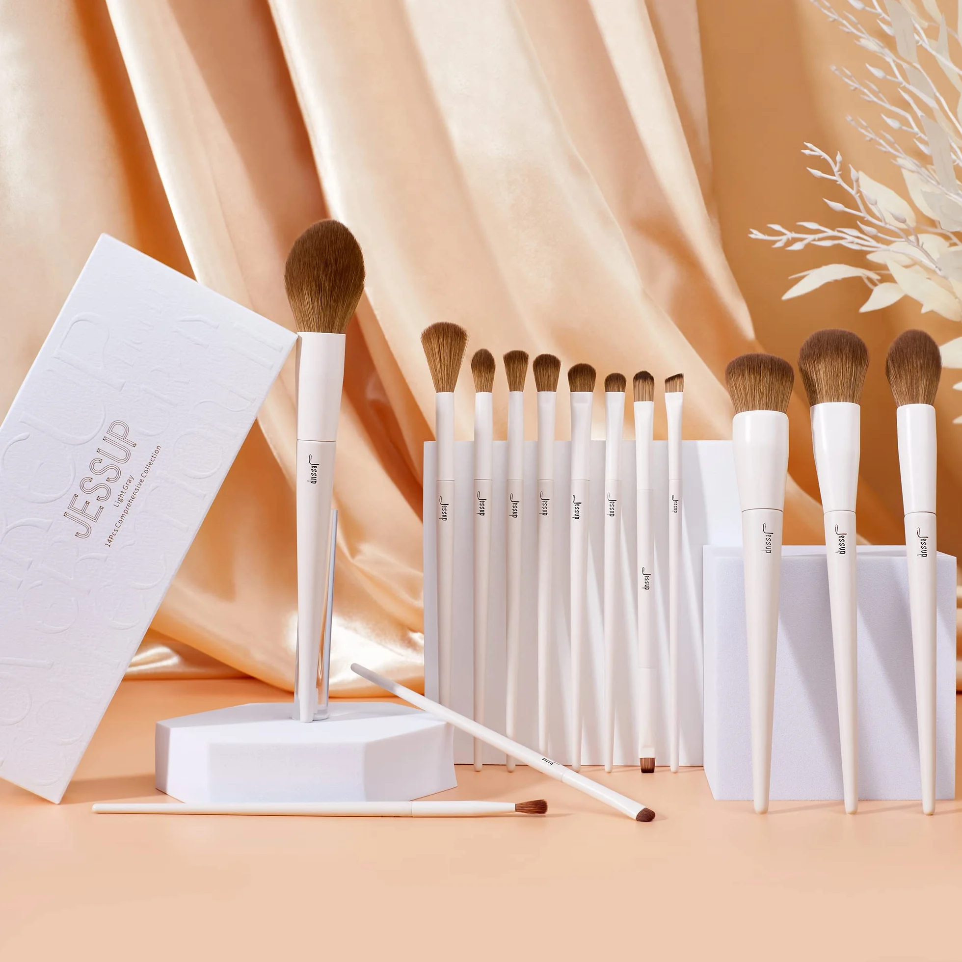 Jessup Pennelli da trucco, 14 pezzi, pennelli sintetici di alta qualità, per contouring, correttore, fondotinta, ombretto, sfumatura, cipria, fard, grigio chiaro, T329