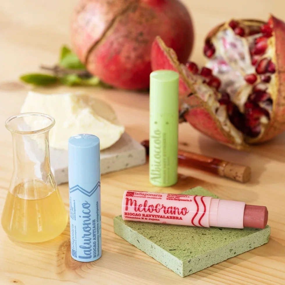 La Saponaria | Burrocacao Biocao Ialuronico 5,7 ml – Balsamo Labbra Idratante e Rimpolpante con Acido Ialuronico, Effetto Anti-Age Naturale per Labbra Morbide e Lisce
