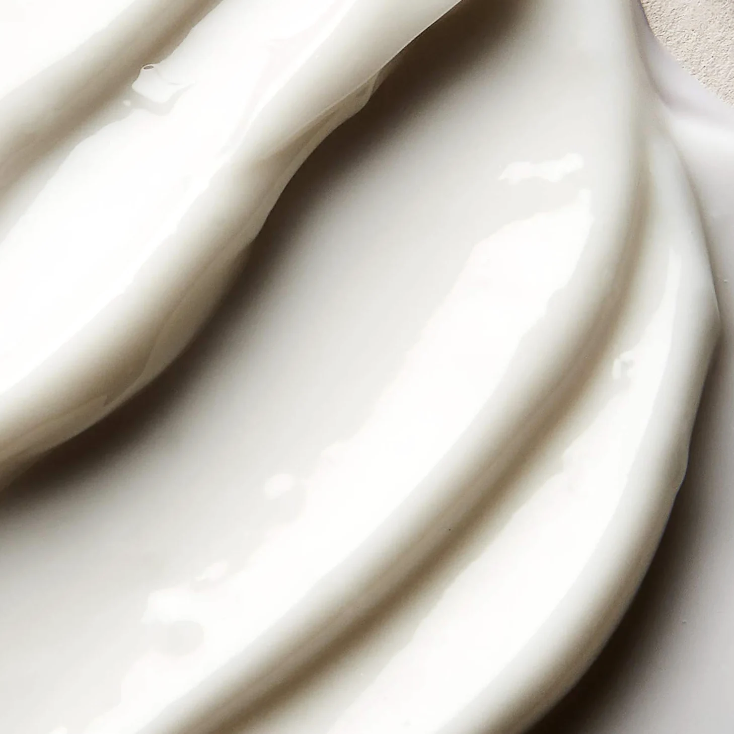 Elemis Boost Lozione Giorno Idratante per Uomini - 50 ml + Elemis Pro-Collagen Marine Crema Antirughe Idratante per Uomini - 30 ml