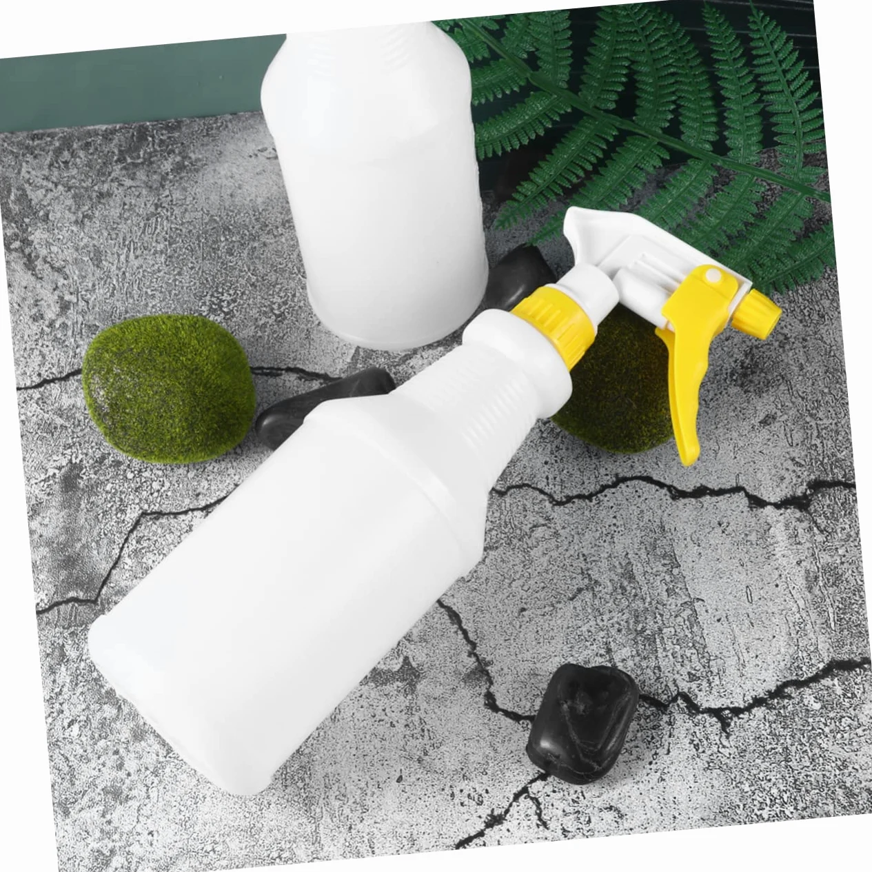 VICASKY Spruzzino Piccolo 750ml in Plastica Pe, Set 8 Pezzi | Testina Casuale, Uso in Salone e Irrigazione, Leggero e Semplice da Usare Colore Casuale