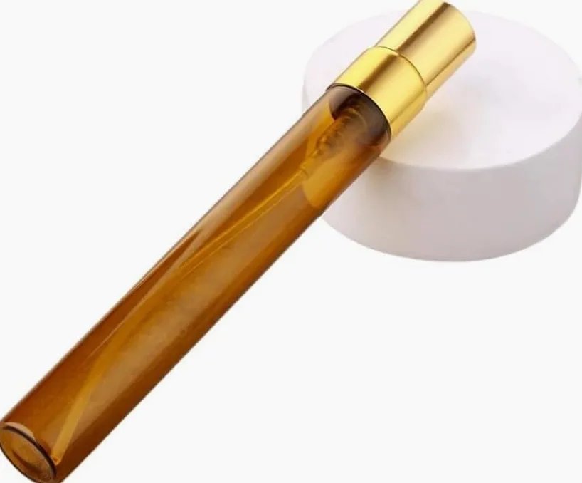 Mini Bottiglie di Profumo da Viaggio, Atomizzatore di Profumo 10ml Trasparente Tawny Campione di Profumo Bottiglia di Vetro Ricaricabile Portatile da Viaggio Mini Sub Contenitore di Imballaggio Ricari