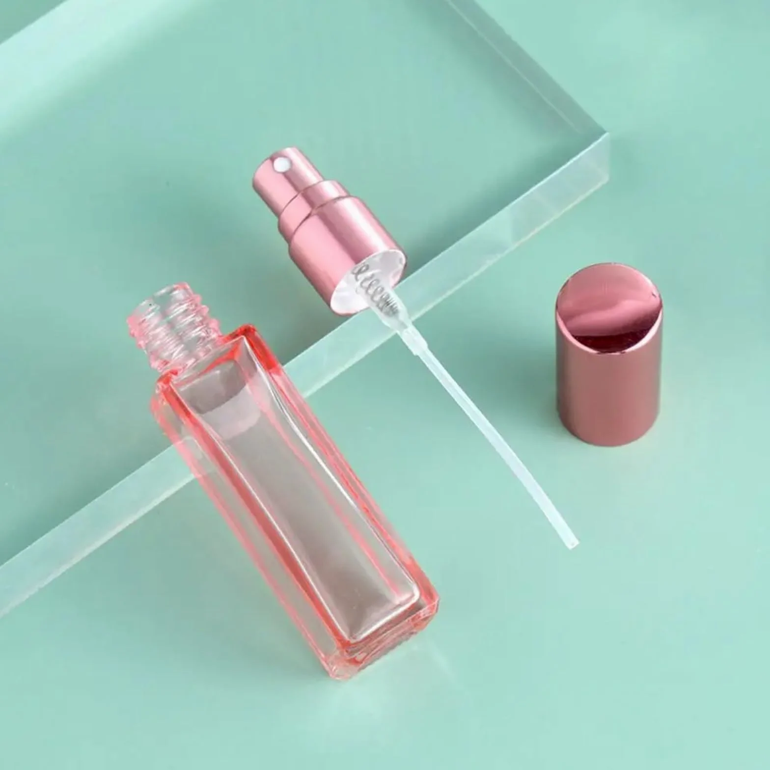 Porta profumo da viaggio 3 pezzi flacone spray quadrato colorato portatile 10 ml 20 di profumo in vetro a nebbia fine mini flaconi campione trasparente da viaggio(Dark pink-5ml)