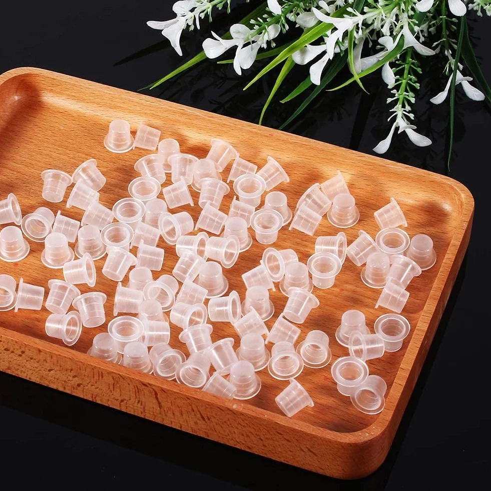 100 pezzi Tazze di Inchiostri per Tatuaggi Coppette Porta in Plastica Pigment Tatuaggi Tappi Tattoo Ink Caps Tazze di Inchiostro Tattoo Kit per tatuaggi Accessorio per tatuaggi