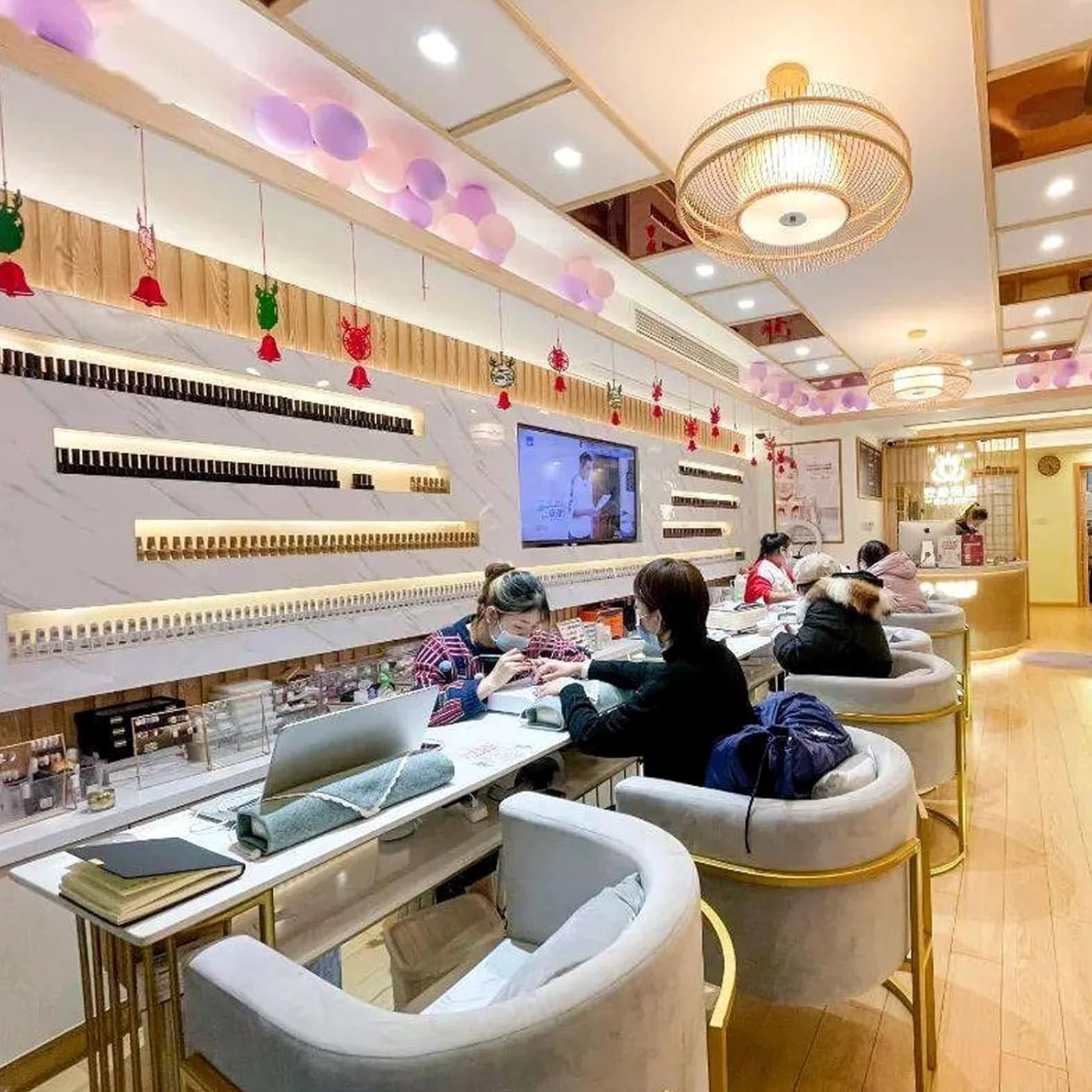 Porta Smalto a Parete in Metallo a Forma di U per espositori da Parete, espositore per Cosmetici per Rossetto, Organizer per flaconi di Smalto in Spa e Centri estetici, Nero (Bianco)