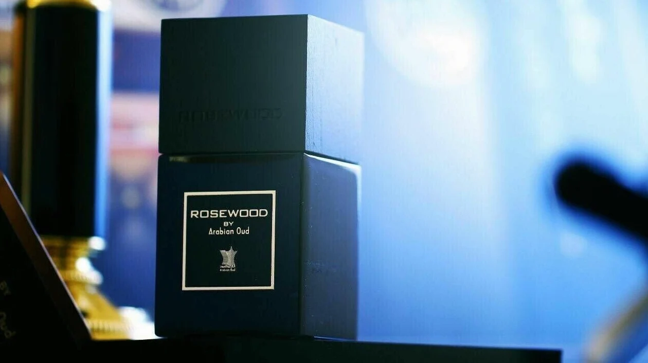 Arabian Oud ROSEWOOD 100 ml | Eau de Parfum Unisex | Frutti rossi, rosa bulgara, vaniglia del Madagascar | Profumo Floreale e Gourmand.