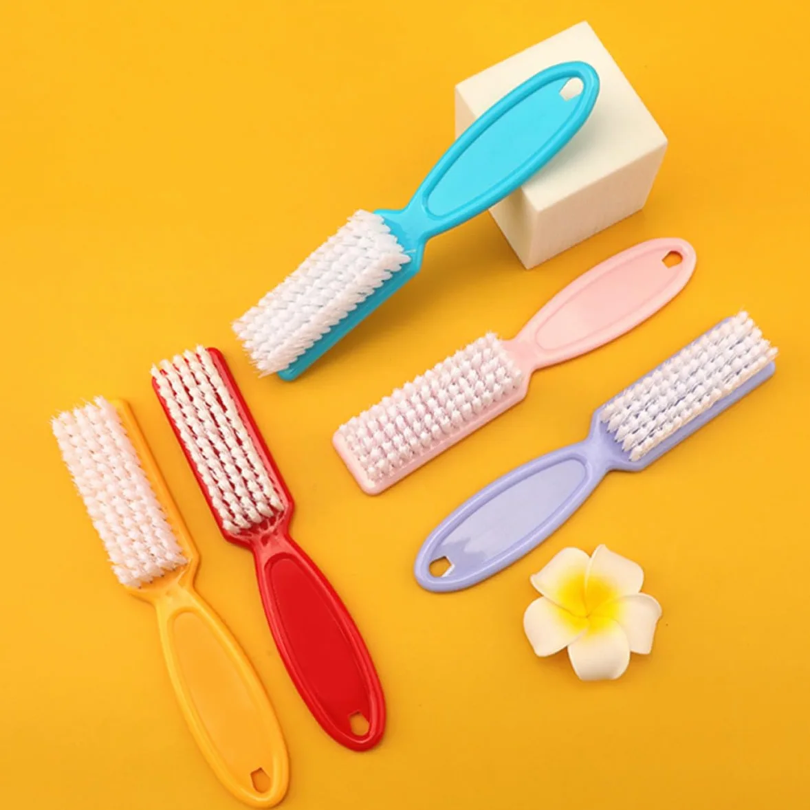 Spazzola per Unghie Colore Casuale 24 in Plastico Filo Pp, Facile da Trasportare da Usare, la Pulizia Unghie in Viaggio in Bagno