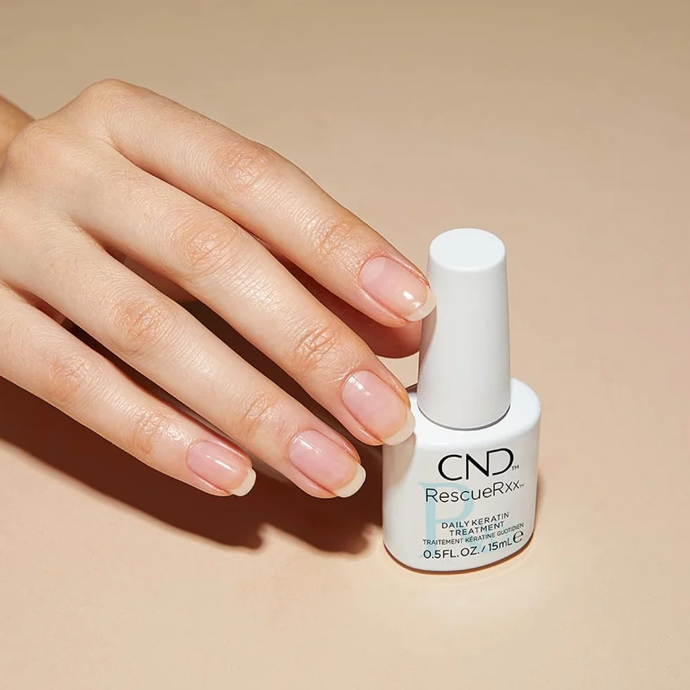 CND RescueRxx - Trattamento Quotidiano alla Cheratina, Nutre e Ripara le Unghie Danneggiate, con Olio di Jojoba e Mandorla, Riduce la Desquamazione, per Unghie Sane, 15ml